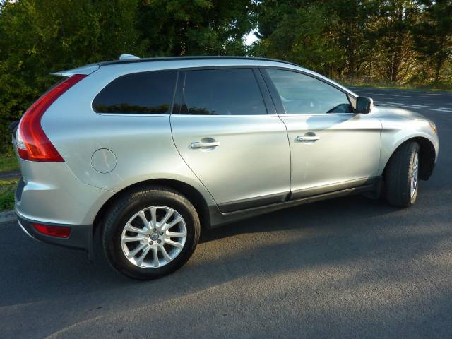 2009 Volvo XC60 2.4 D5 SE Lux 5dr Geartronic