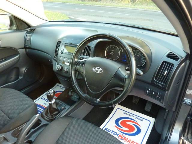 2010 Hyundai i30 1.6 CRDi Comfort 5dr